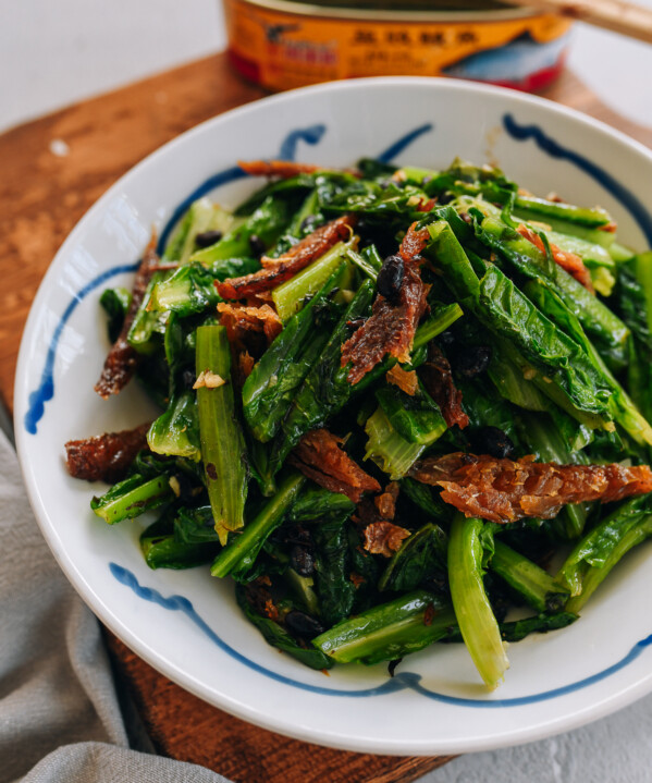 Fried Dace with Stir-fried Greens recipe