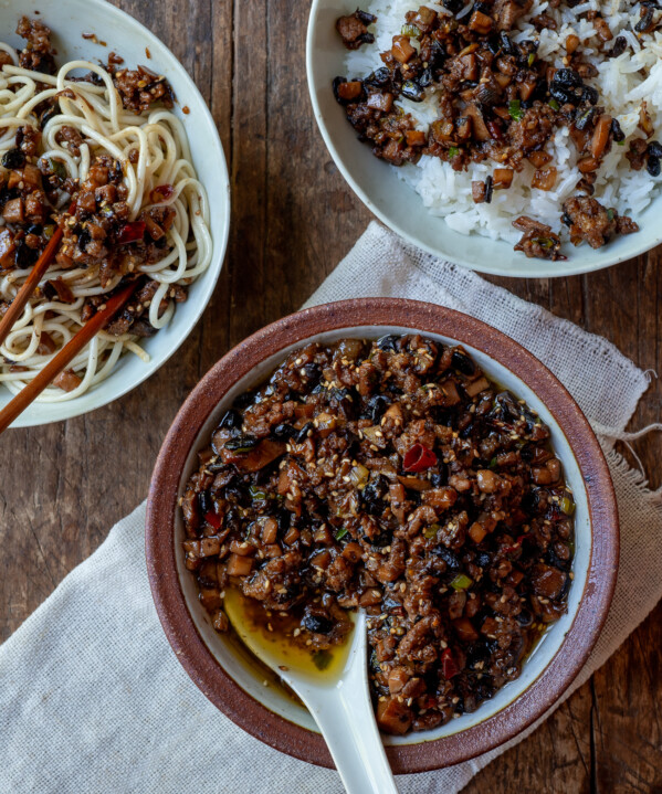 All purpose Chinese meat sauce for rice, noodles, and porridge